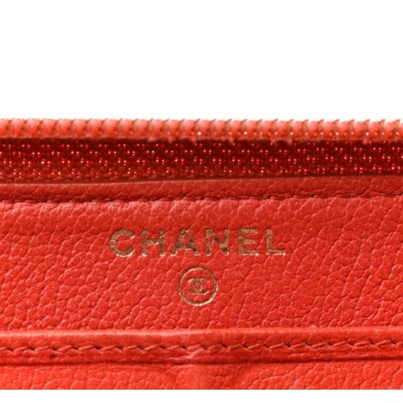 Pre-loved authentic Chanel wallet - Picture 6 of 12